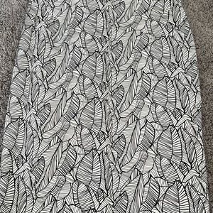 Pencil skirt with slit in back